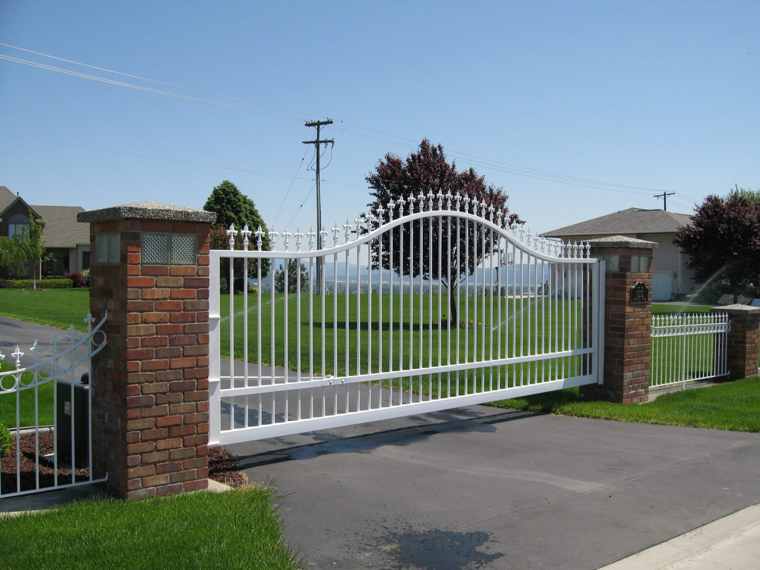 electric gate installation in California