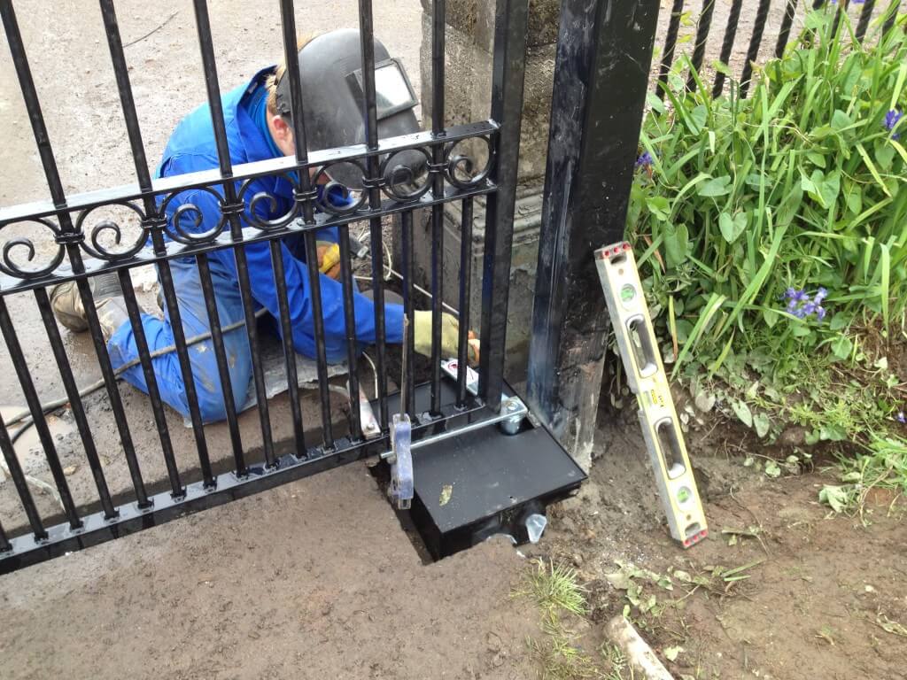 electric gate maintenance in Los Angeles